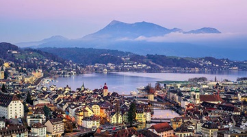 HSLU Hochschule Luzern - Wundervolles Luzern_Abendrot Seebecken Rigi Sicht