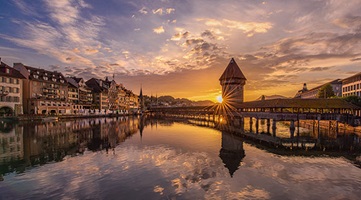 HSLU Hochschule Luzern - Wundervolles Luzern_Kappelbruecke Sunset mit Wolken