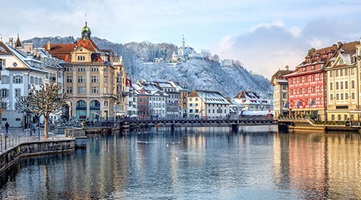 HSLU Hochschule Luzern - Wundervolles Luzern_Winter Guetsch Reuss